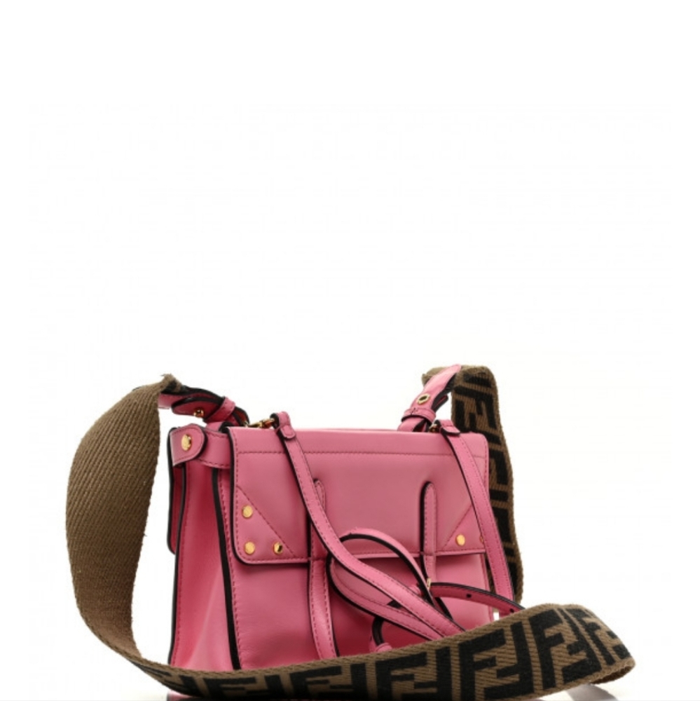 💮 FENDI Vitello Grace Small Flip Tote Pink